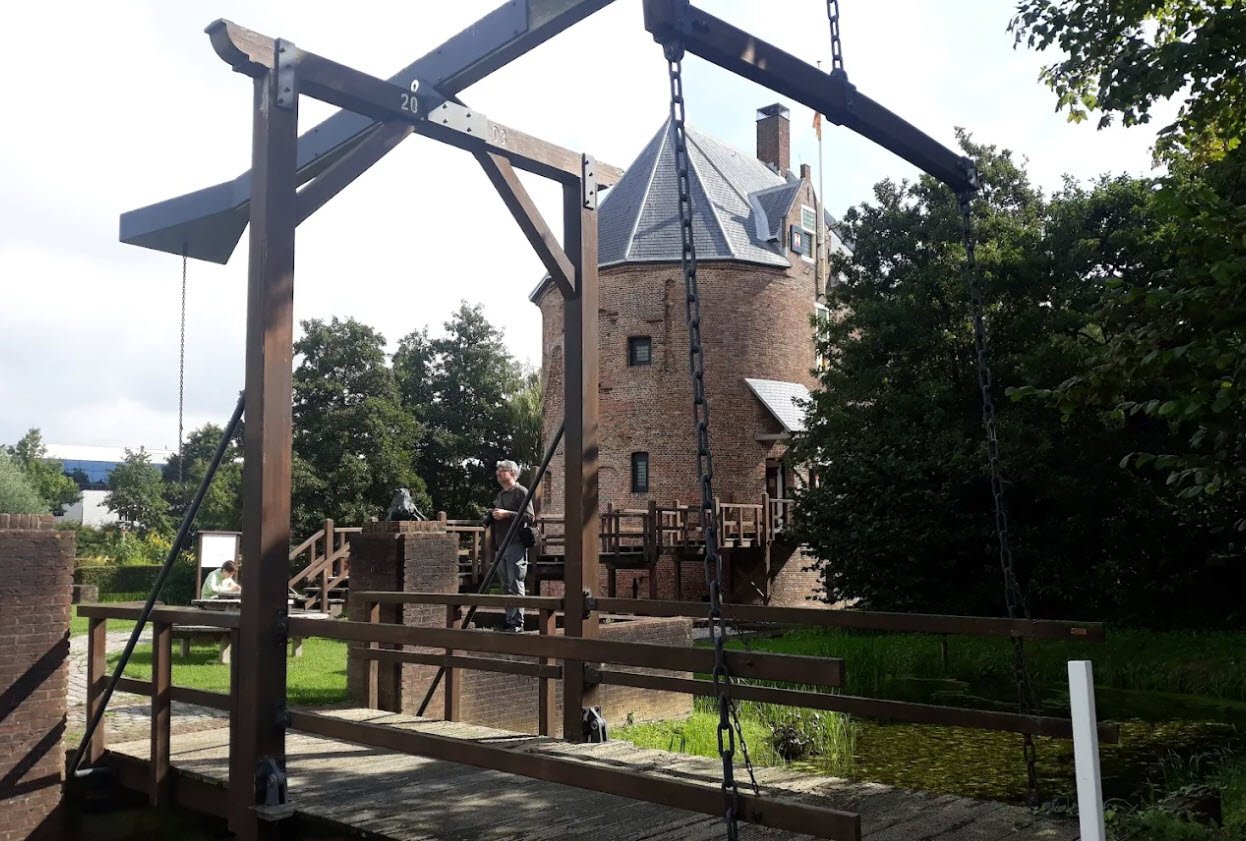 Huys Dever, Netherlands